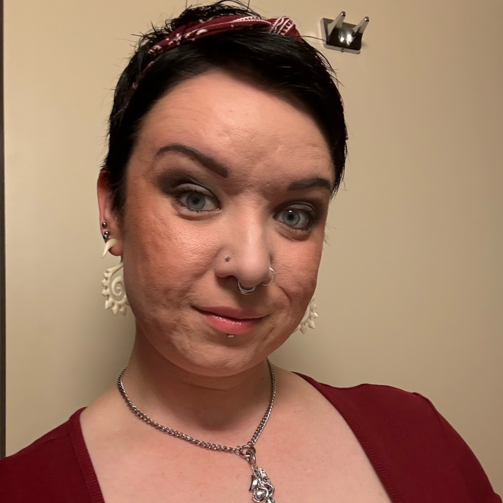 Meet your Posher, Denise